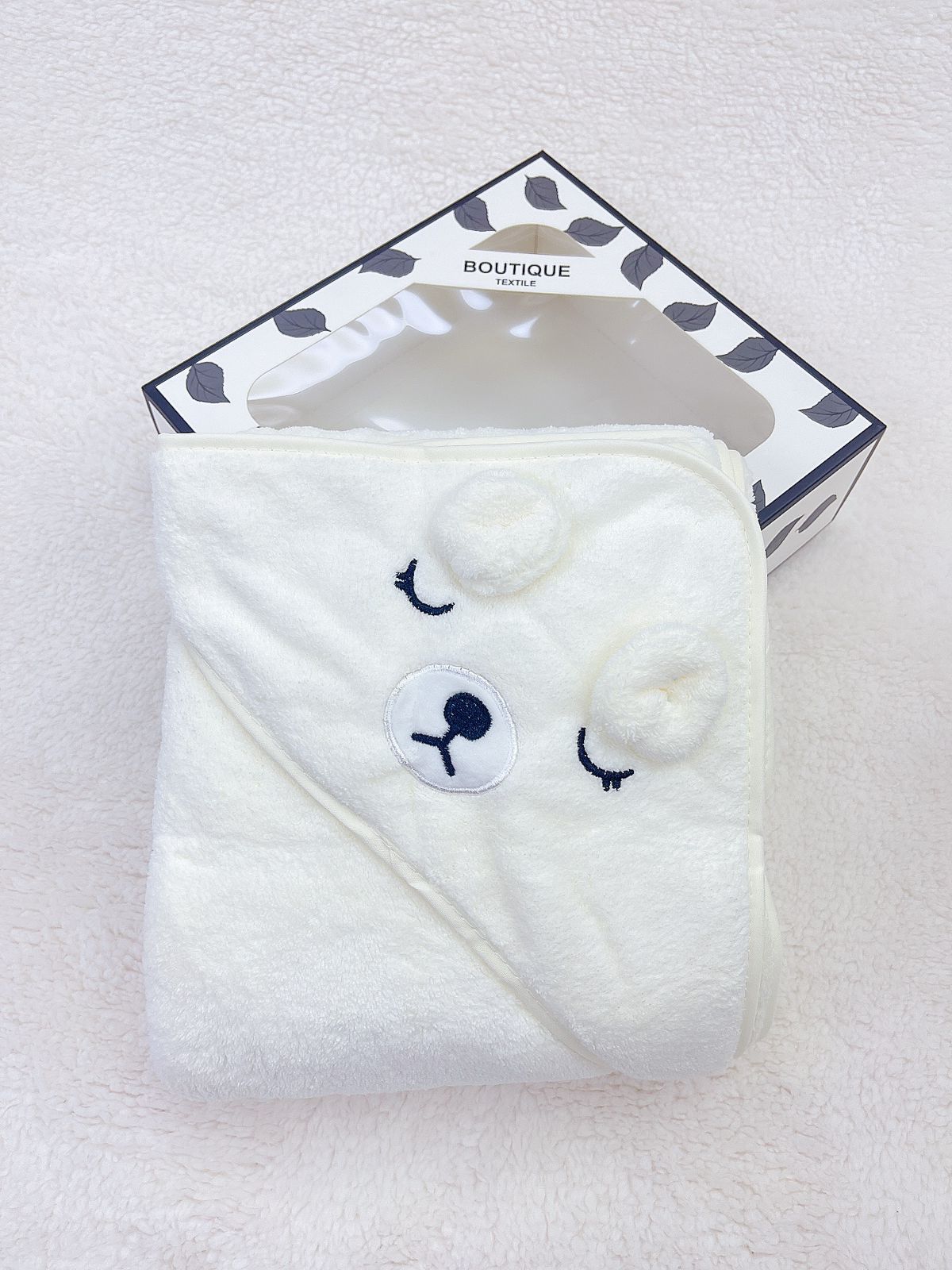 Toalla con diseño de animalito y capucha de 95 x 95 cm en caja de regalo