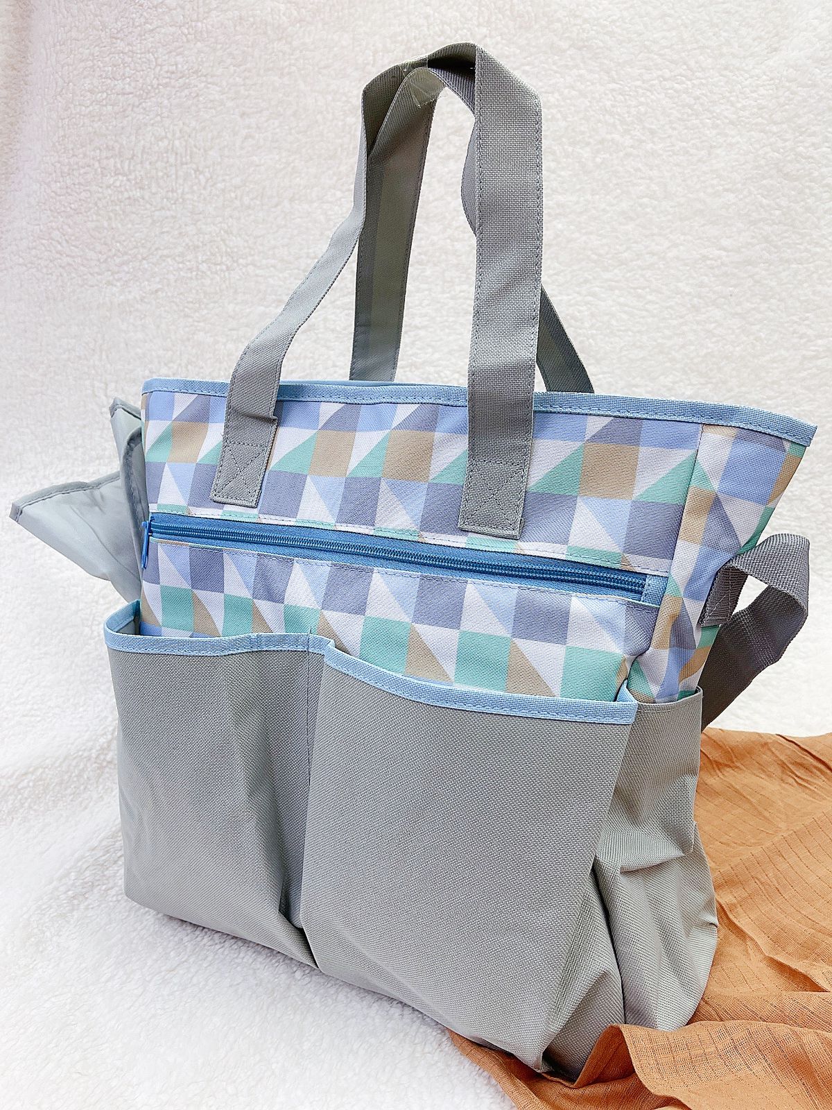 Bolso maternal diseño cuadros + mudador