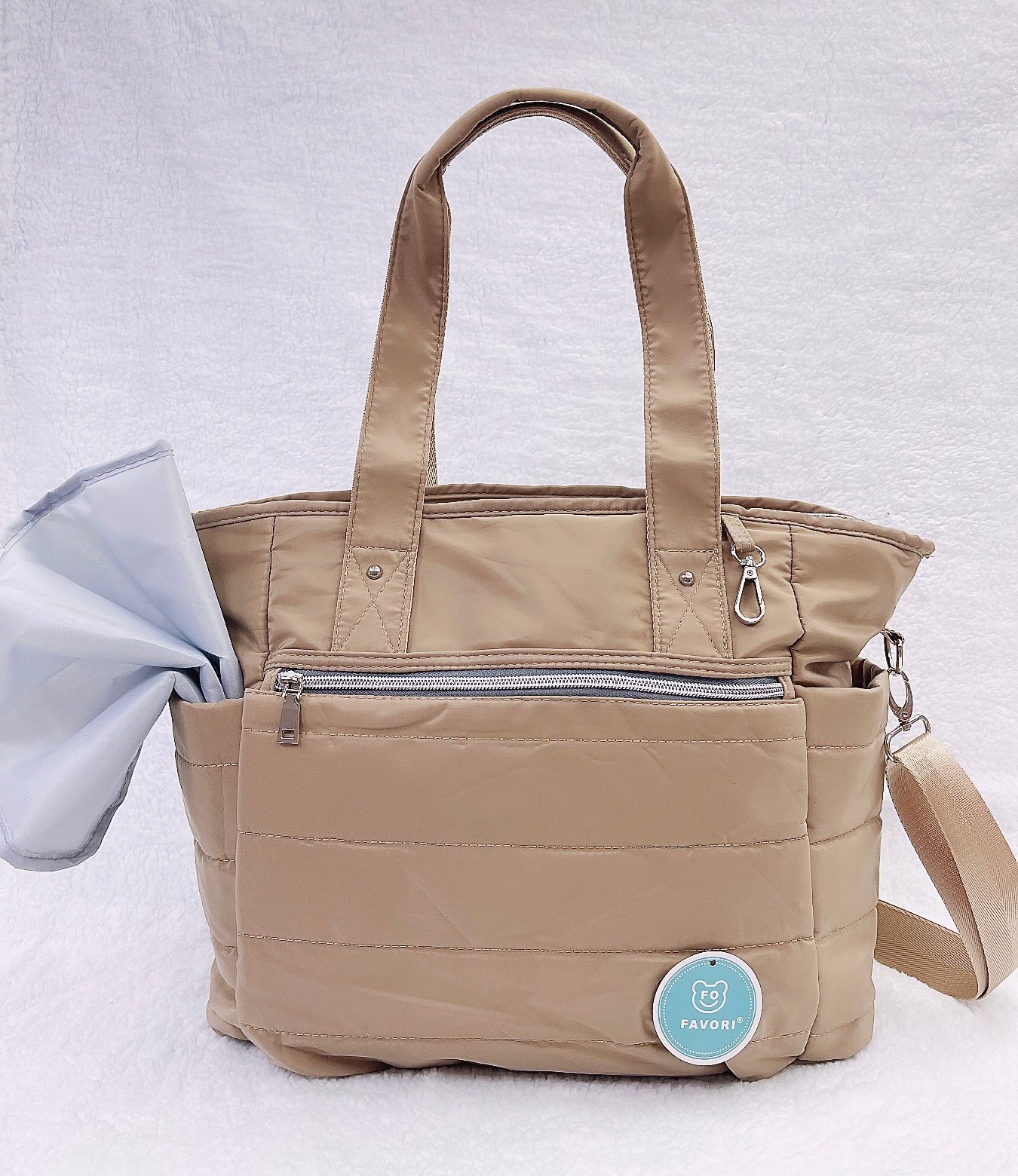 Bolso maternal impermeable mas mudador color café